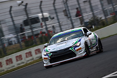 ピレリスーパー耐久シリーズ第4戦オートポリス(大分県)決勝 SHADE RACING