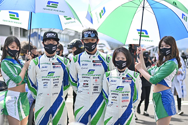 レース前の記念撮影