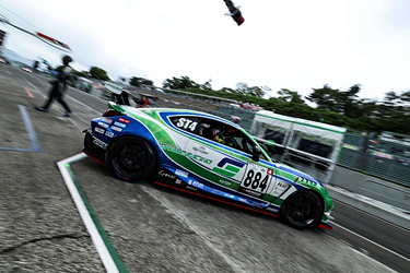 SHADE RACING 884号車 86