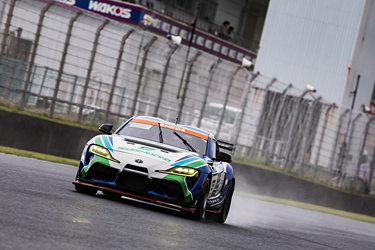 SHADE RACING 885号車 GR SUPRA GT