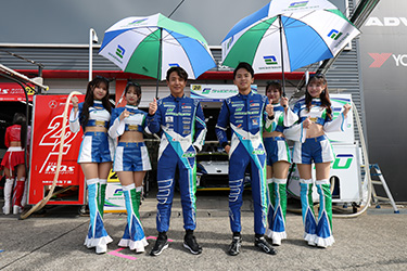 平中 克幸 選手 ⁄ 清水 英志郎 選手 ⁄ SHADE GIRLS