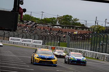 SHADE RACING 885号車 GR Supra GT4 EVO2