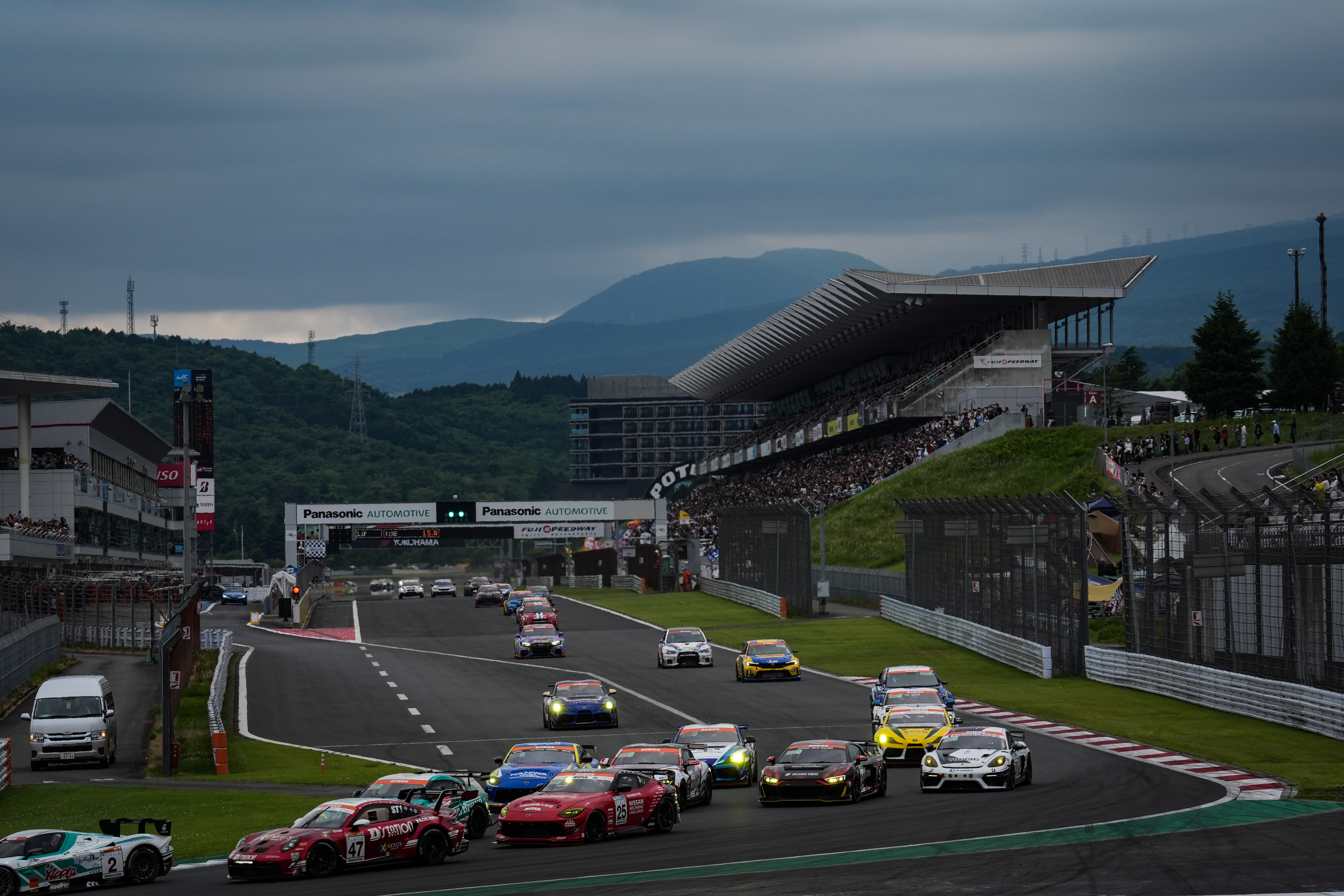 SHADE RACING 885号車 GR Supra GT4 EVO2