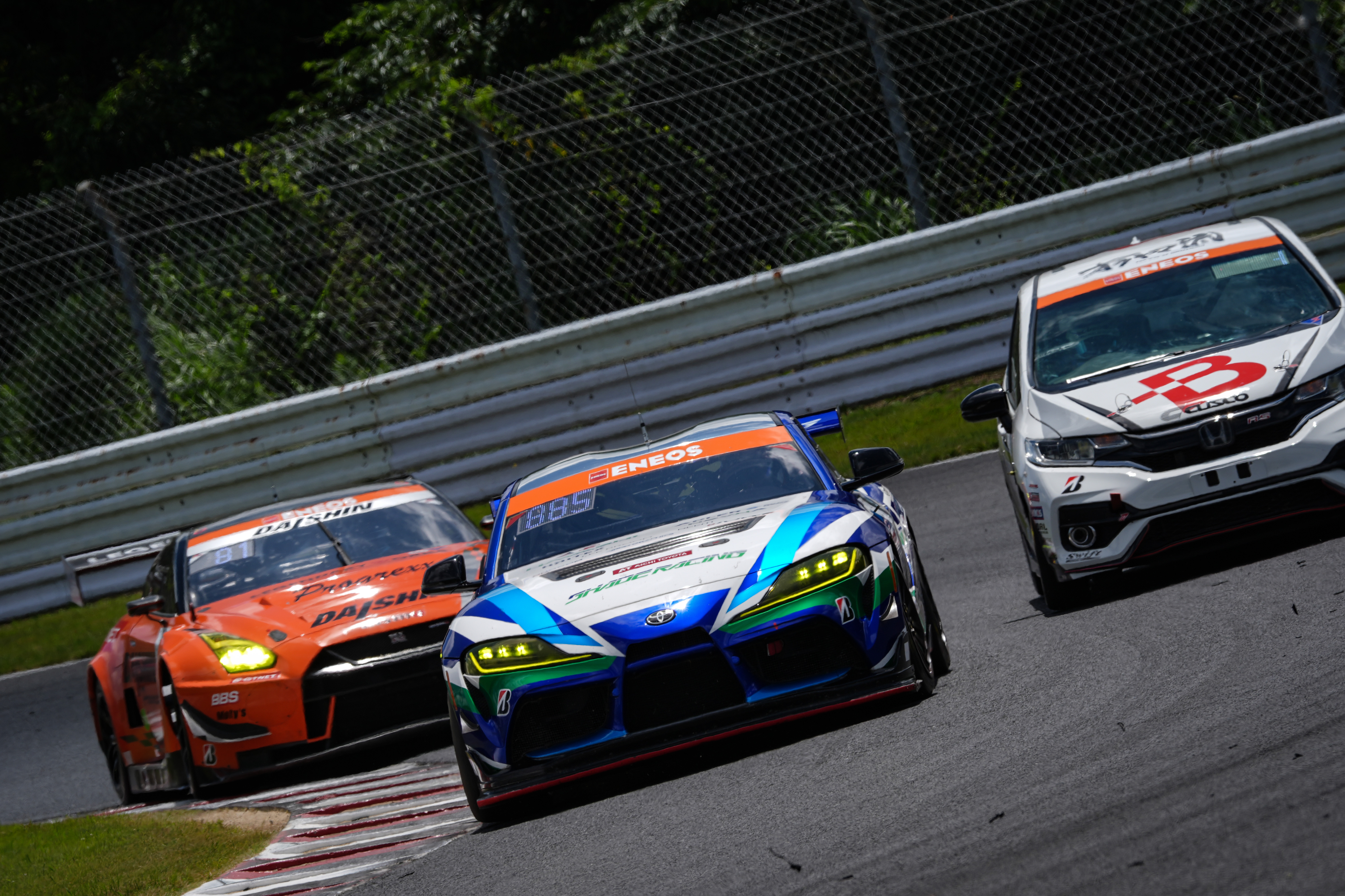 SHADE RACING 885号車 GR Supra GT4 EVO2